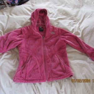 Women’s The North Face jacket.